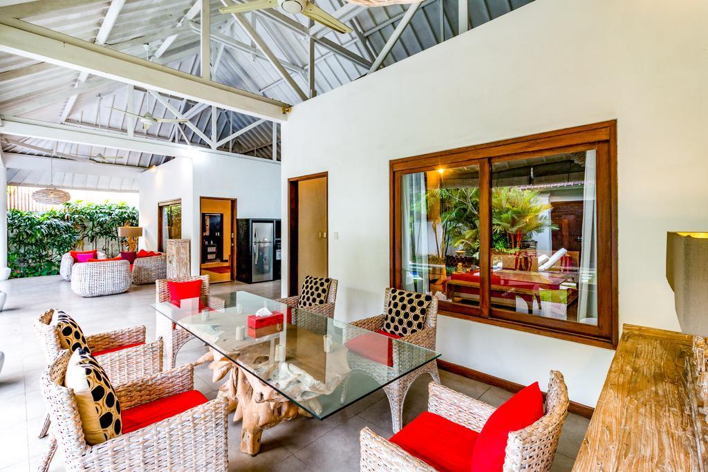Villa Camelia Семіньяк Екстер'єр фото